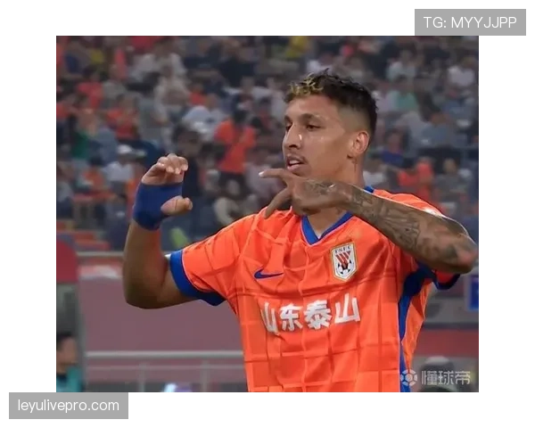 专访泰山队外援克雷桑：谈中超节奏变化与个人目标调整