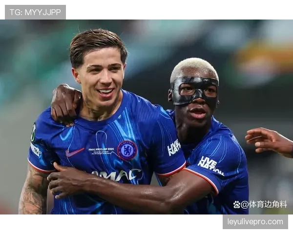 切尔西斯坦福桥：凯塞多被多库抢断破门，主场球迷嘘声四起